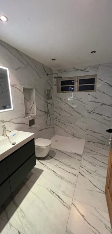 WhatsApp Image 2024-10-29 at 23.28.01 (2)