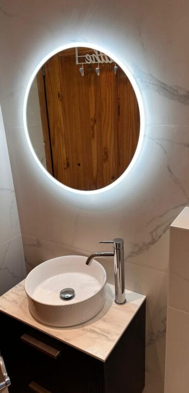 WhatsApp Image 2024-10-29 at 23.28.02 (1)